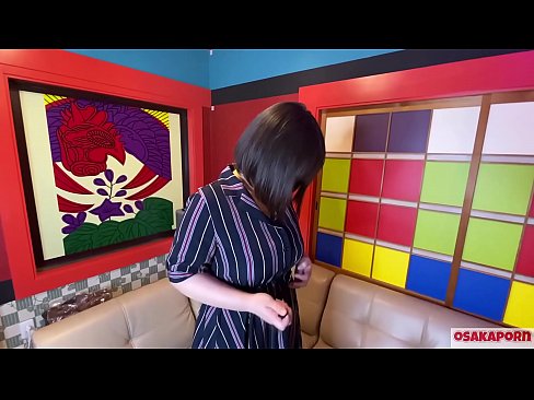 ❤️ Cutis Iaponica cum magnis tits masturbates cum sex nugis et gaudens habet. Loquitur in colloquio de experientia stupri eius. Ingens tits et hirsutus pussy cum voce magna. Osakaporn Porn video  at la.trysex.ru
